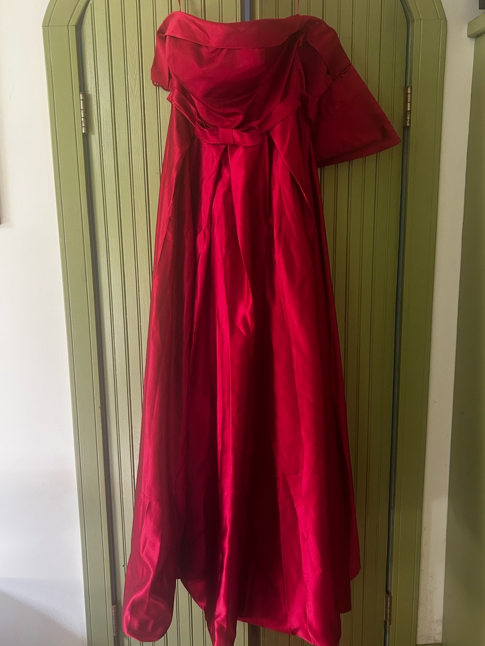 Strapless Satin Red Evening Gown